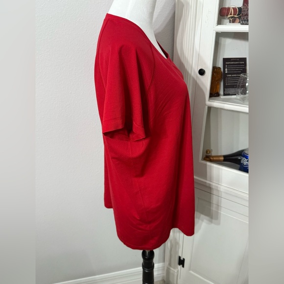 Lululemon New Year Swiftly tech short sleeve shirt 2.0 - Picture 6 of 6